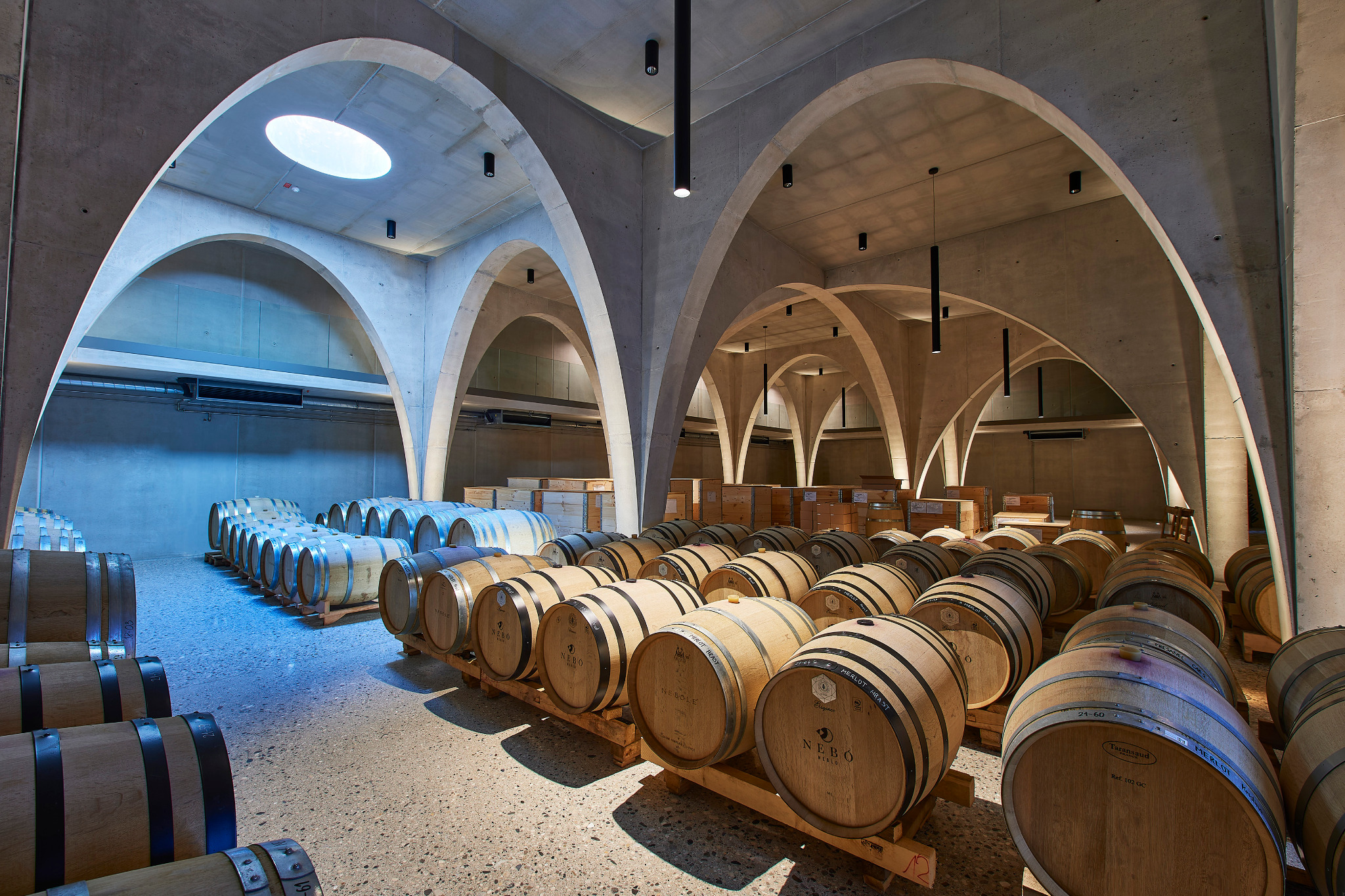 Nebó cellar with oak barrels